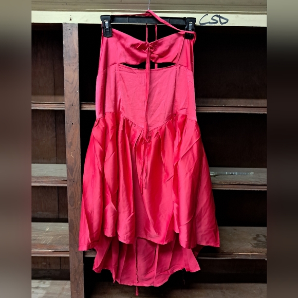 Plus Size Pink Bubble Mini Dress with Tie Back - Picture 1 of 4